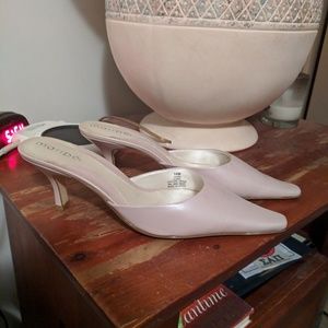 Size: you 10M Style: Laurel Shoes with small heel